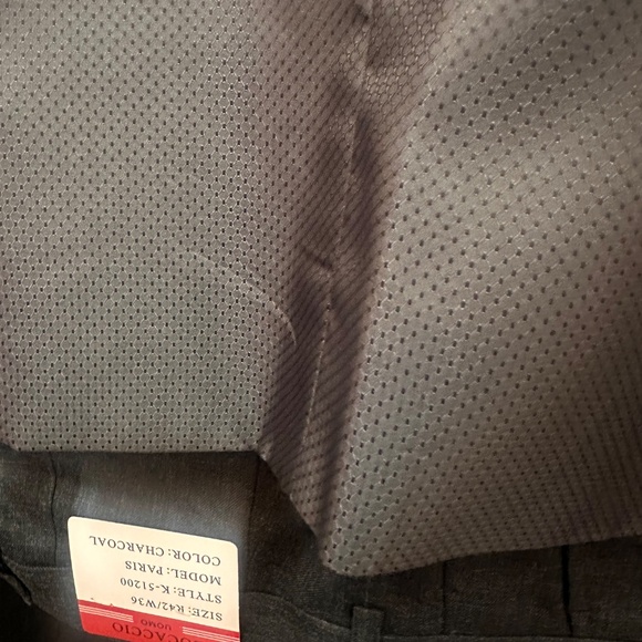 Tuxedo - Picture 11 of 12